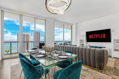 161 m² Condo