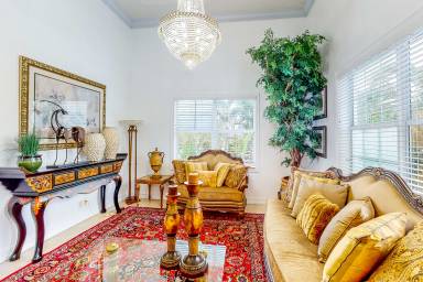 House  Loxahatchee