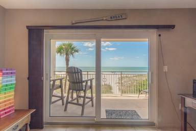 Condo Treasure Island