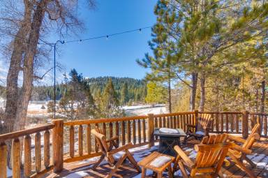Duck Creek Village vacation homes for picturesque mountain views - HomeToGo