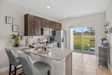 Apartment  Poinciana