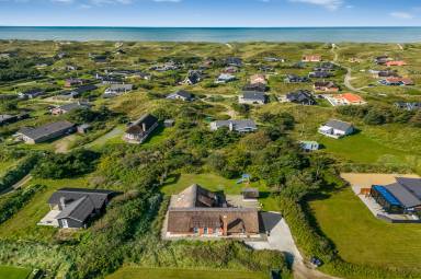 Ferienhaus mit privatem Pool, Terrasse und Whirlpool