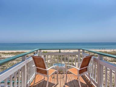 House Saint George Island