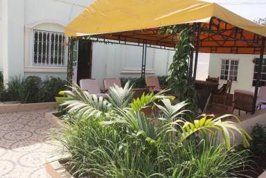 Alojamiento con jardín y terraza | Vistas al jardín