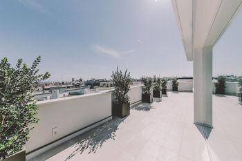 Suite 10 — photo 2