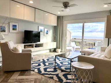 100 m² Condo