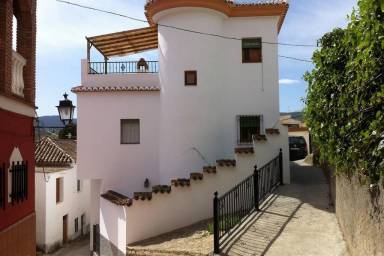 Casa Albuñuelas