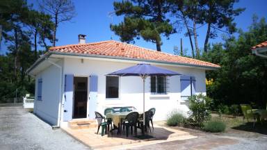 Gîte avec jardin, terrasse et barbecue