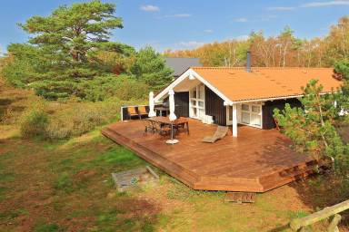 Voll ausgestattetes großzügiges Ferienhaus mit Sauna, Terrasse und Pool | Hunde erlaubt