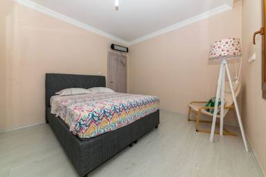Villa with pool, BBQ & garden