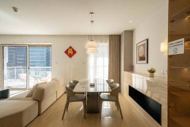 163 m² Apartment
