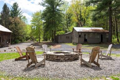 Bed & Breakfast Balcony/Patio Accord