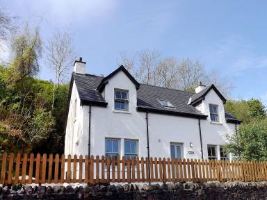 Holiday Homes in Portree - HomeToGo