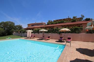 Casale con terrazza, giardino e piscina | Vista sulla natura | Ammette animali domestici