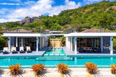 350 m² Villa