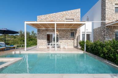 Villa Air conditioning Charaki