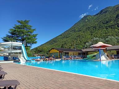 Apartment Pool Carlazzo