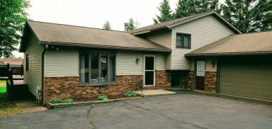 House Two Harbors