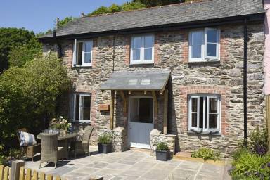 House  Noss Mayo