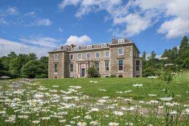 House Selkirk