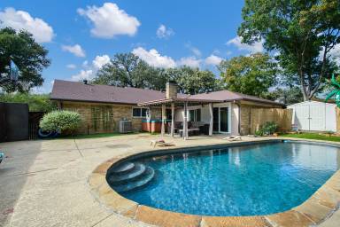 House  Lakeside Landing