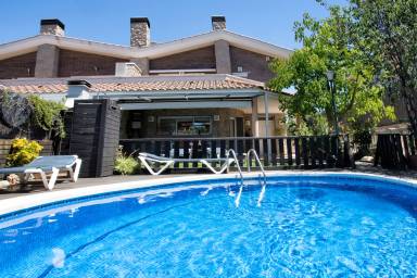 278 m² Villa