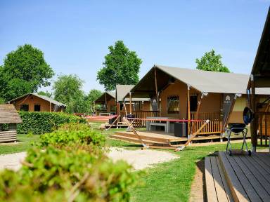 Zelt Houten