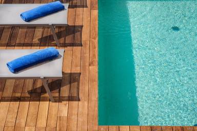 Apartment mit Garten und Pool