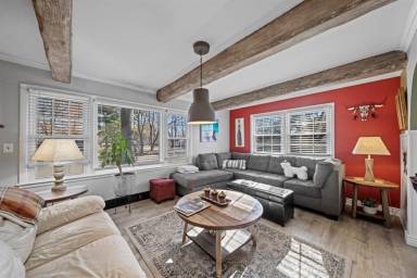 2000 m² House