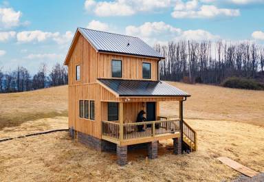 Cabin  Piney Flats