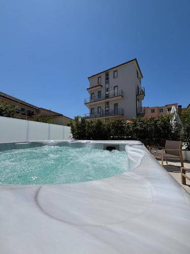 Appartamento con servizi da hotel Mondragone