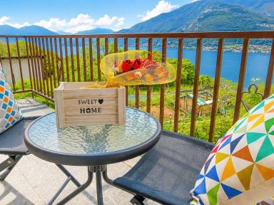 90 qm Ferienhaus für 4 Gäste mit Hund in Borgo Antico, Comer See