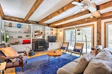 Cabin  Sharon
