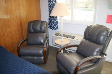 Motel  Clayton