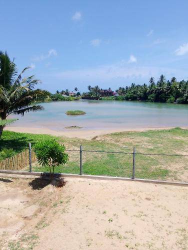 Crush River Villa Hikkaduwa in Hikkaduwa