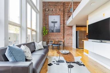 Condo  Belltown