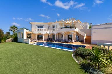Villa  Hortas do Tabual