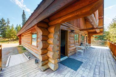 Cabin Logan Lake