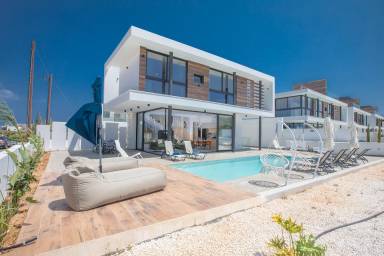 House Protaras