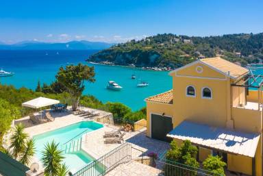 Villa Paxos