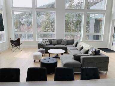 Airbnb  Whistler