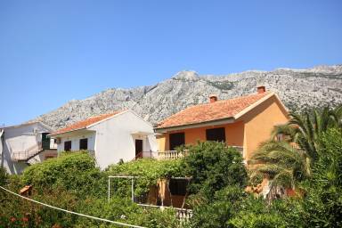 Holiday apartment with terrace | Next to the beach
