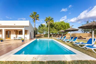 Finca ideal para familias con barbacoa, piscina privada y jardín | Vistas al jardín