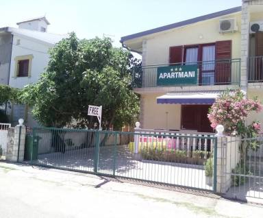 Apartament  Pirovac