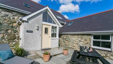 Cottage Balcony/Patio Llanfaethlu