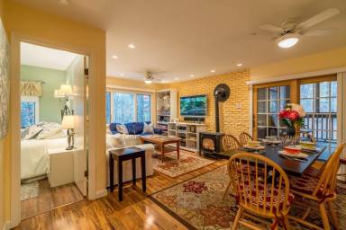 Condo Stowe