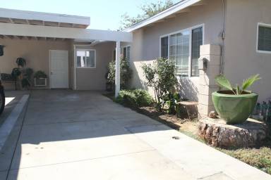 House  Van Nuys