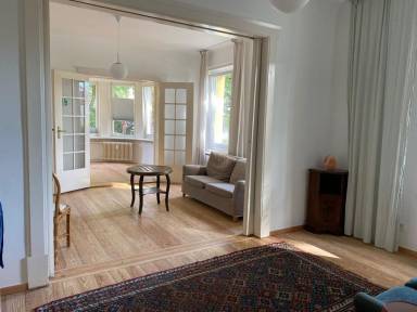 100 m² Apartment
