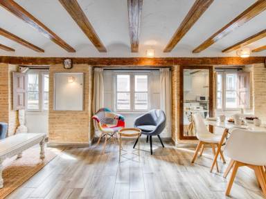 Flat with terrace | City view