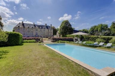 Castle Pool Fontenay-sur-Mer